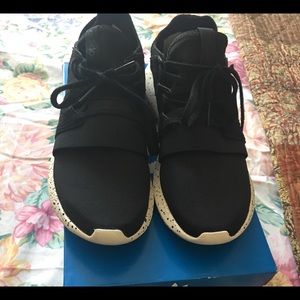 Adidas Tubular Viral w